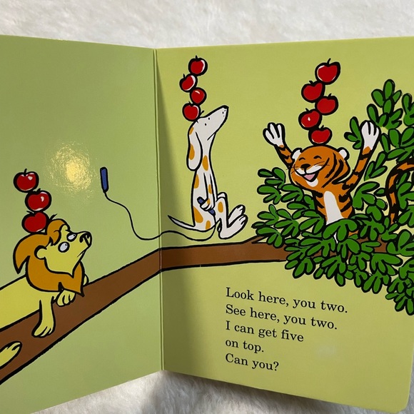 COPY - Dr. Seuss Ten Apples Up On Top! Board Book - Picture 6 of 6